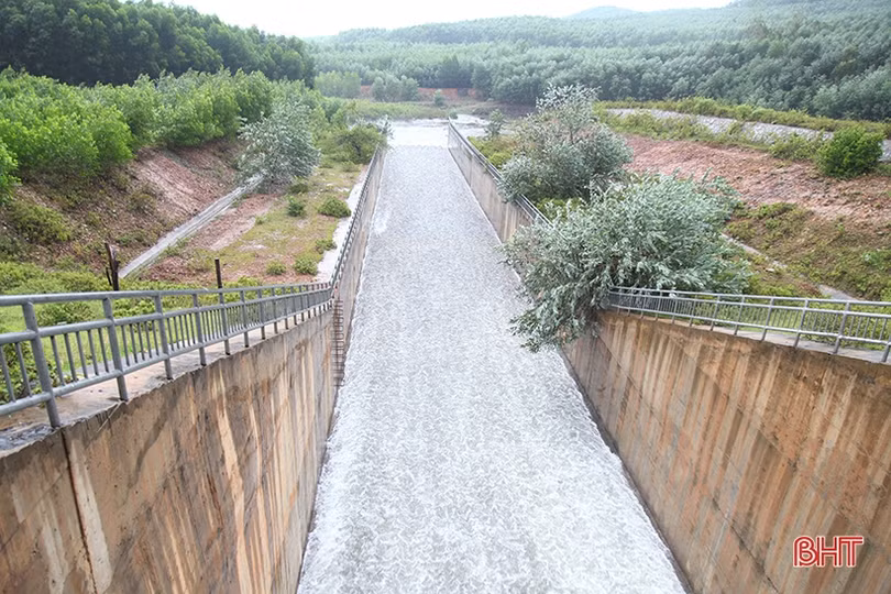 Theo dõi sát diễn biến thời tiết, không để thiệt hại về người và tài sản