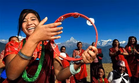 Những người phụ nữ Nepal tại lễ hội chào đón năm mới.