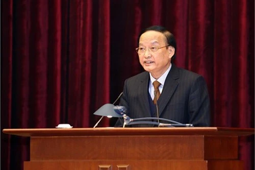 Ông Tô Huy Rứa, Ủy viên Bộ Chính trị, Bí thư Trung ương Đảng, Trưởng ban Tổ chức Trung ương quán triệt mục đích, yêu cầu nhiệm vụ đối với các cán bộ luân chuyển. (Ảnh: Doãn Tấn/TTXVN)