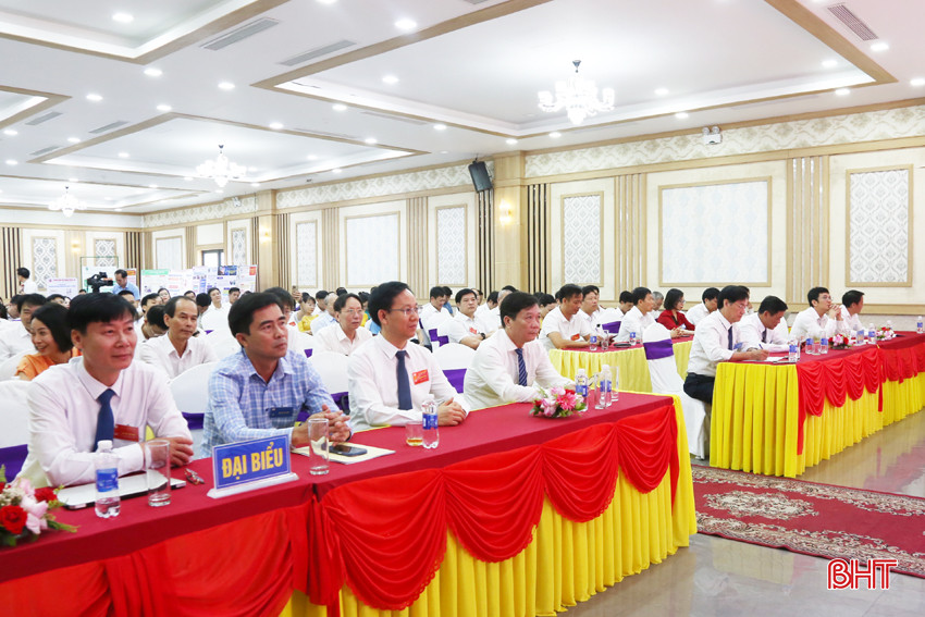 Đại biểu tham dự đại hội. 1A.jpg