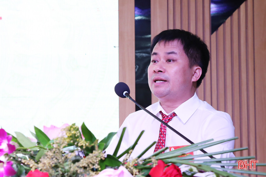Giám đốc Trung tâm Kiểm soát bệnh tật tỉnh Nguyễn Chí Thanh tham luận tại đại hội. 3a.jpg