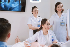 Đội ngũ bác sĩ Y học Bào thai thực hiện siêu âm trên máy 4D Voluson Expert 22 hình ảnh sắc nét