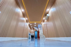 5 ý tưởng ốp tường bằng tấm nhựa giả gỗ đẹp và hiện đại 2026