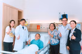 Vinmec Central Park phẫu thuật nội soi cắt gan thành công cho bệnh nhân Campuchia mắc ung thư