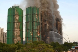 Hong Kong chi 870 triệu USD mua lại 7 tòa chung cư bị cháy
