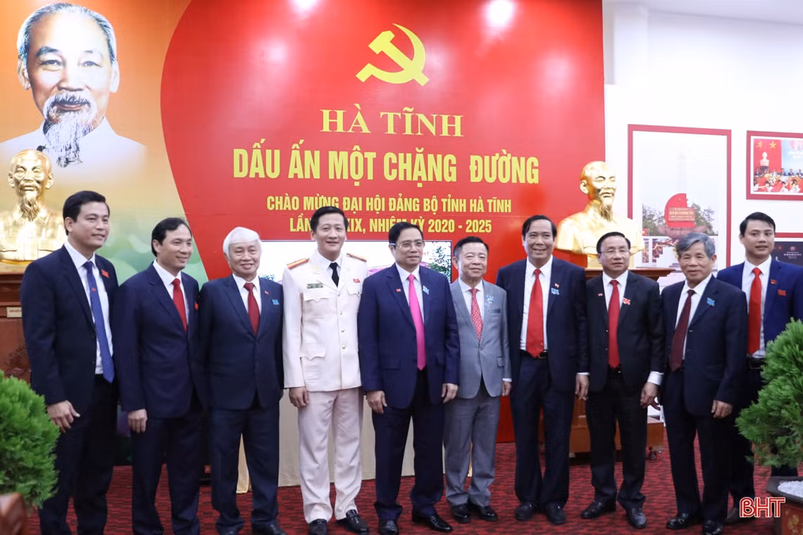 Toàn cảnh Đại hội Đảng bộ Hà Tĩnh lần thứ XIX, nhiệm kỳ 2020 - 2025