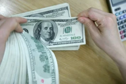 Tỷ giá USD hôm nay 12/7/2025: Đồng USD giữ vững vị thế