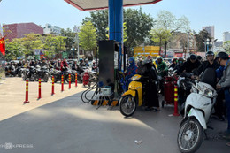 "Việt Nam chưa phải dùng nguồn xăng dầu dự trữ quốc gia"