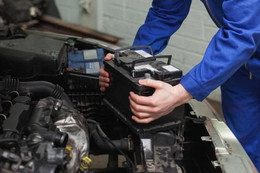 4 lầm tưởng lớn về ắc quy ô tô