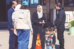 Những đứa trẻ lớn lên trong tiếng còi báo động