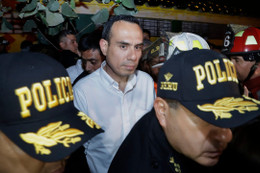 Tổng thống lâm thời Peru bị phế truất