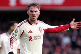 Bàn thắng phút 90+7 giúp Liverpool thoát hiểm