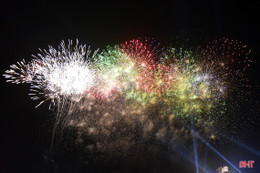 Khoảng lặng giữa mùa xuân...