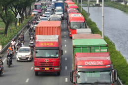 Kiến nghị tách làn xe cơ giới và thô sơ trên quốc lộ