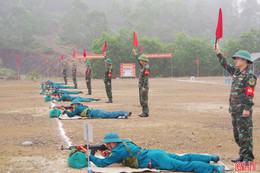 Xây dựng lực lượng dân quân tự vệ, dự bị động viên theo hướng chuyên nghiệp