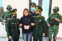 Bắt đối tượng vận chuyển vàng trái phép qua biên giới Hà Tĩnh