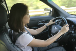 Vì sao tài xế kinh nghiệm luôn ngả ghế khi lái xe?