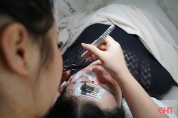 Cận Tết, dịch vụ làm đẹp “quá tải”