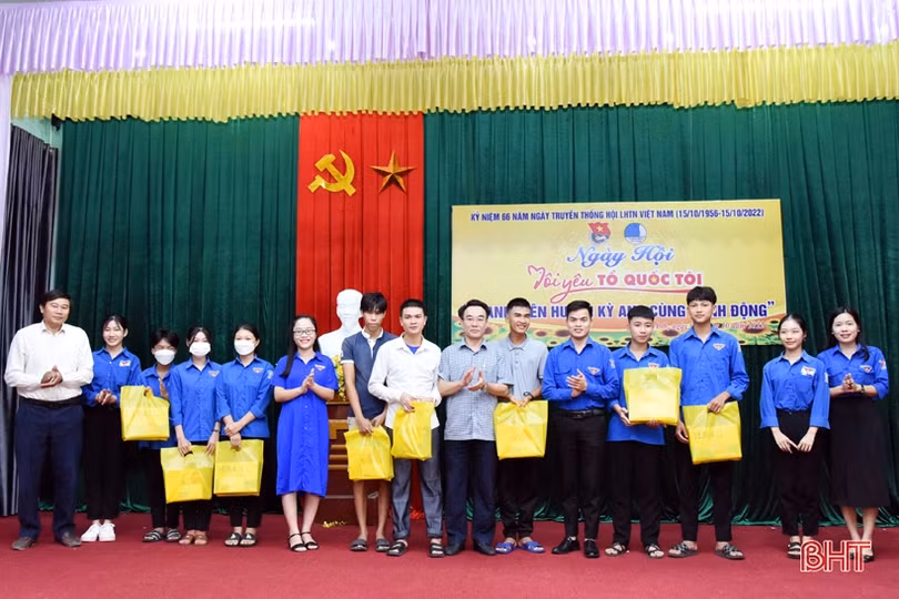 Tuổi trẻ huyện Kỳ Anh sôi nổi với ngày hội “Tôi yêu Tổ quốc tôi”