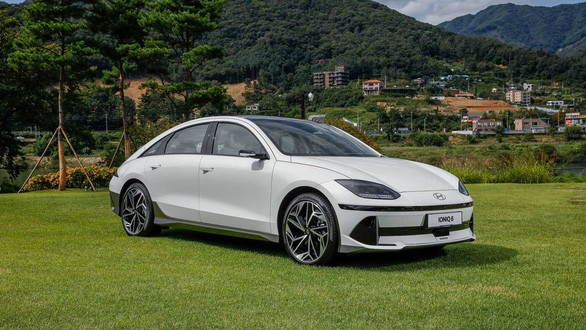 Xe điện mới nhất của Hyundai đi được 615 km/sạc