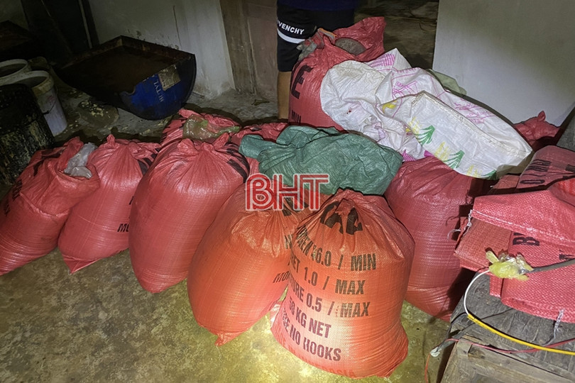 Hà Tĩnh: Phát hiện thêm cơ sở chế biến 1,4 tấn mỡ động vật “bẩn”