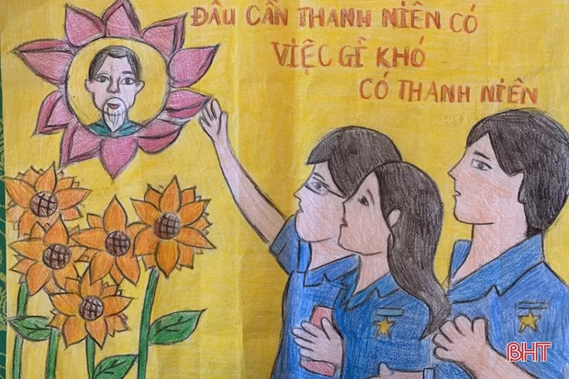 Xem tranh vẽ của thiếu nhi Hà Tĩnh chào mừng Đại hội Đoàn toàn quốc