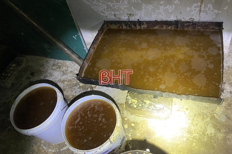Hà Tĩnh: Phát hiện thêm cơ sở chế biến 1,4 tấn mỡ động vật “bẩn”