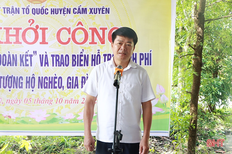 Một người con quê hương hỗ trợ Cẩm Xuyên xây dựng 4 nhà đại đoàn kết