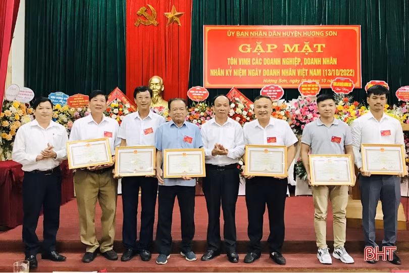 Bầu 13 ủy viên BCH Hội Doanh nghiệp huyện Hương Sơn nhiệm kỳ 2022 - 2027