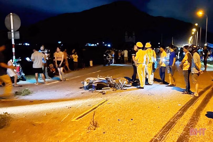 Hà Tĩnh: Xe đầu kéo va chạm xe máy, một phụ nữ tử vong 