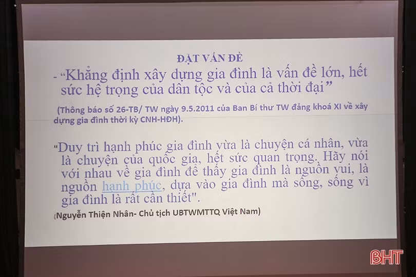 750 đoàn viên Công đoàn Viên chức Hà Tĩnh được tư vấn phương pháp dạy con trong đời sống hiện đại