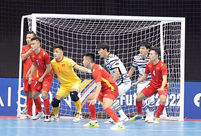 Thủ môn đẳng cấp thế giới của ĐT futsal Việt Nam tuyên bố đầy bất ngờ