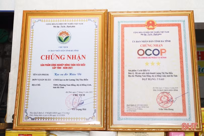 Người phụ nữ 30 năm gìn giữ hương vị cu đơ Hà Tĩnh