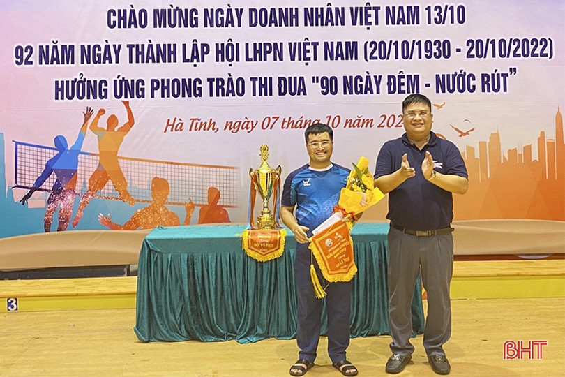 Đội cụm TP Hà Tĩnh vô địch Giải Bóng chuyền thường niên Mitraco