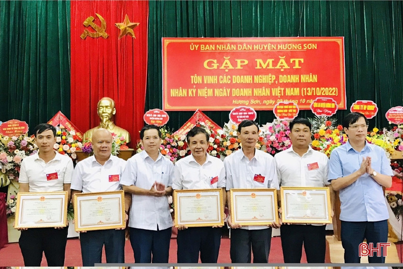 Bầu 13 ủy viên BCH Hội Doanh nghiệp huyện Hương Sơn nhiệm kỳ 2022 - 2027 ảnh 8 Bầu 13 ủy viên BCH Hội Doanh nghiệp huyện Hương Sơn nhiệm kỳ 2022 - 2027