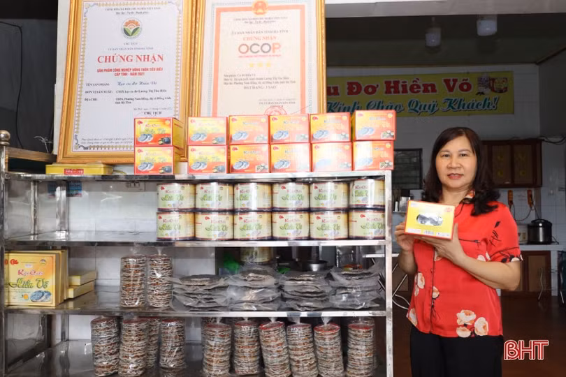 Người phụ nữ 30 năm gìn giữ hương vị cu đơ Hà Tĩnh