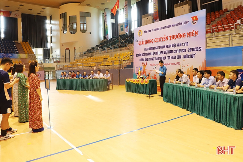 Đội cụm TP Hà Tĩnh vô địch Giải Bóng chuyền thường niên Mitraco