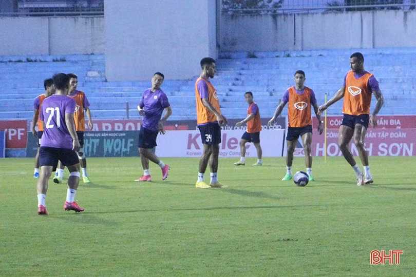 Hồng Lĩnh Hà Tĩnh tiếp cận trận đấu với SLNA thế nào để giữ điểm trên sân nhà?