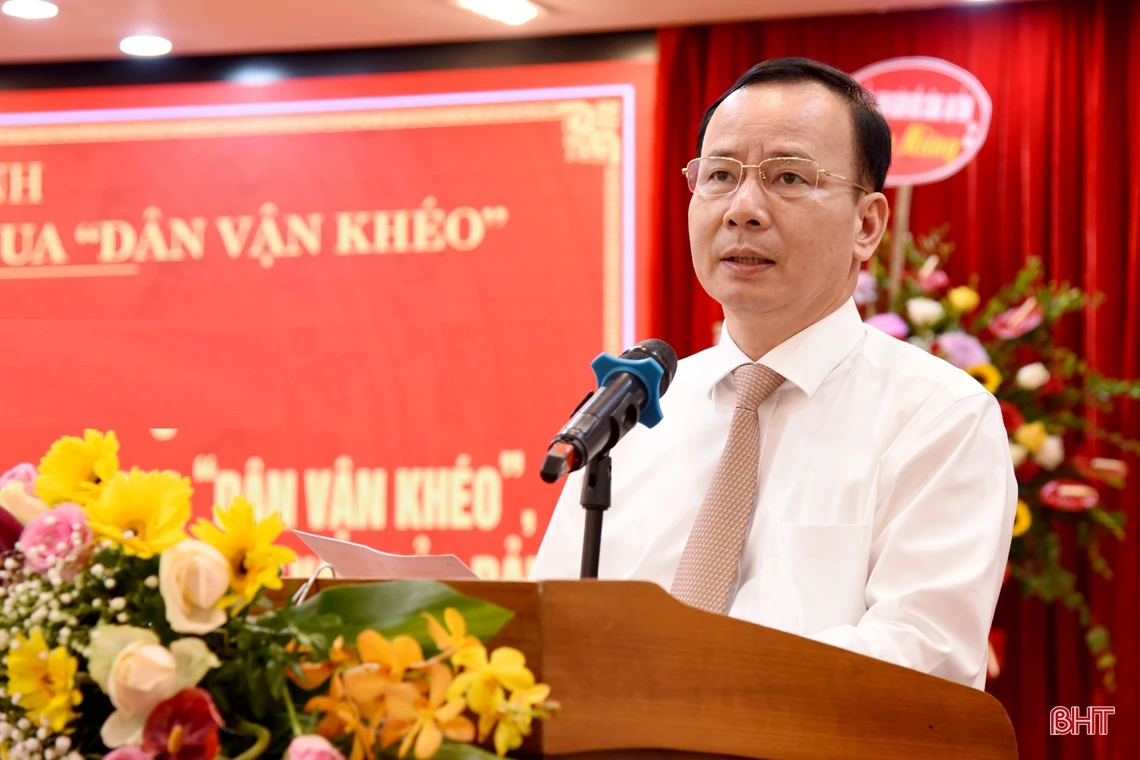 Ban Dân vận Tỉnh ủy Hà Tĩnh đón nhận Huân chương Lao động hạng Nhất