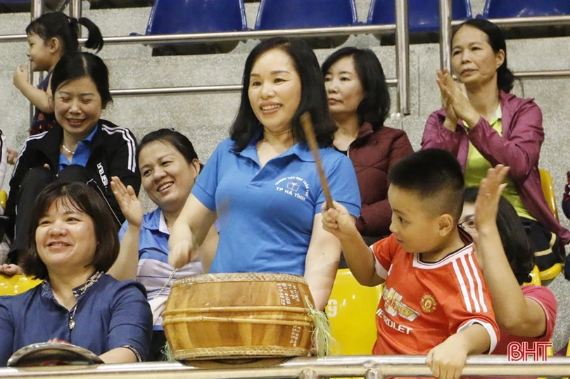 Mạnh mẽ phong trào TDTT quần chúng ngành giáo dục Hà Tĩnh