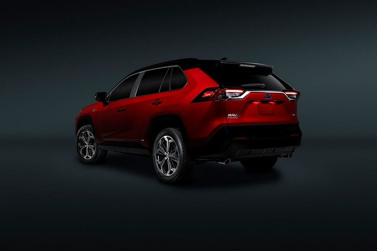 Chi tiết Toyota RAV4 Prime 2021: mạnh và tiết kiệm nhất - Hình 9 Chi tiết Toyota RAV4 Prime 2021: Mạnh và tiết kiệm nhất