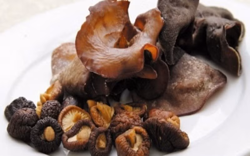 10 loại rau củ chứa độc nếu không được nấu chín kỹ