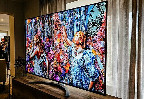 TV 8K đầu tiên của LG giá 199 triệu đồng