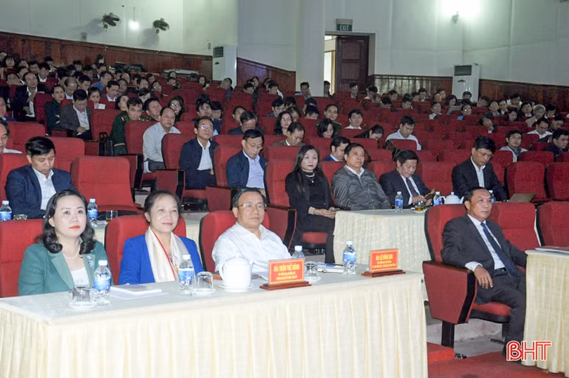 Triển khai sâu rộng các nghị quyết, kết luận của Trung ương và tỉnh đến tận cơ sở đảng Hà Tĩnh