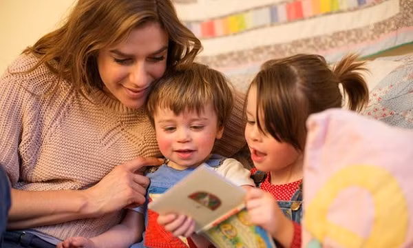 82% cha mẹ bị con cái phàn nàn vì không dành đủ thời gian cho con