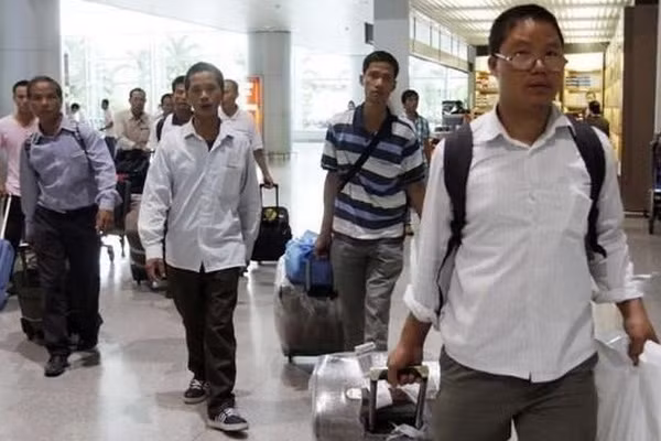 Doanh nghiệp lo mất thị trường vì lao động bỏ trốn