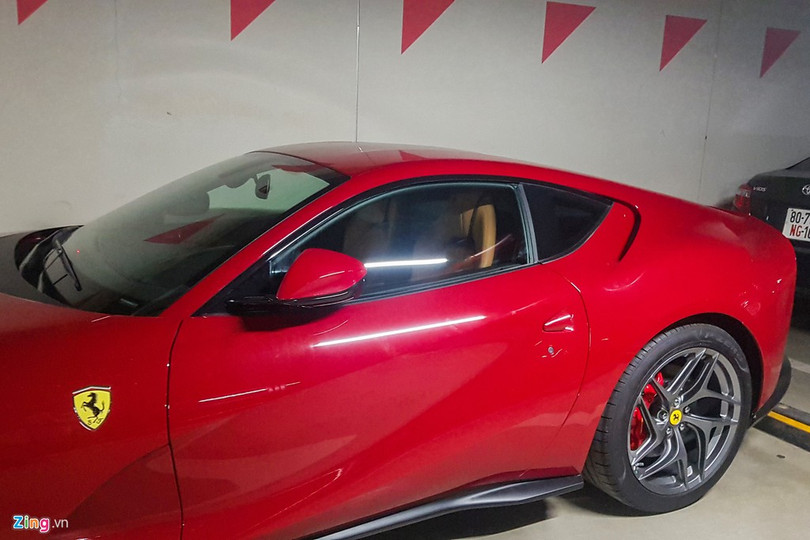 Hình ảnh Ferrari 812 Superfast đầu tiên về Việt Nam