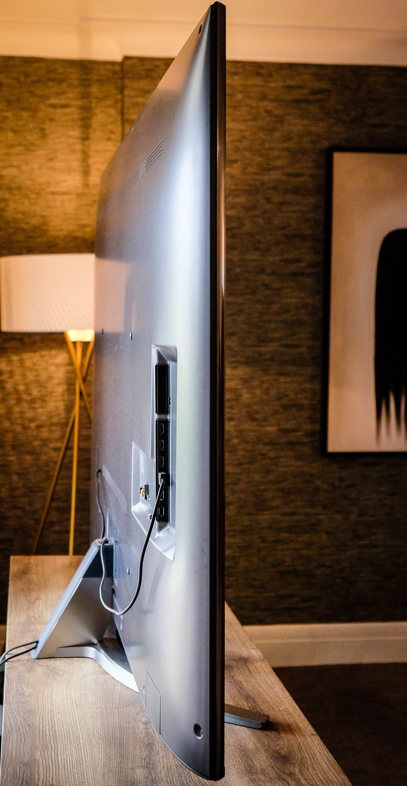 TV 8K đầu tiên của LG giá 199 triệu đồng