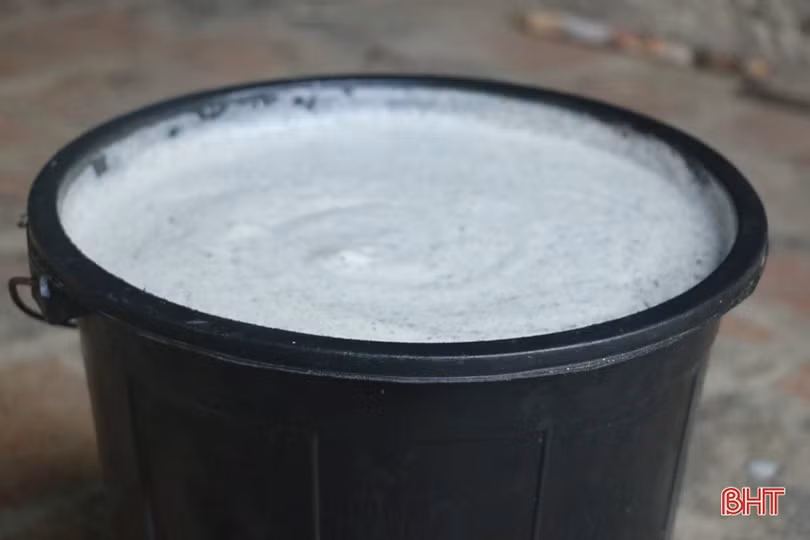 Độc đáo dùng trâu “kéo che ép mật” ở Hà Tĩnh