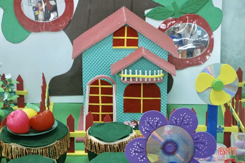 “Ngộ nghĩnh” những món đồ chơi cho bé dưới bàn tay của cô giáo mầm non Hà Tĩnh